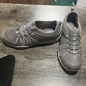 Skechers Men's Gray Slip-On Sneakers